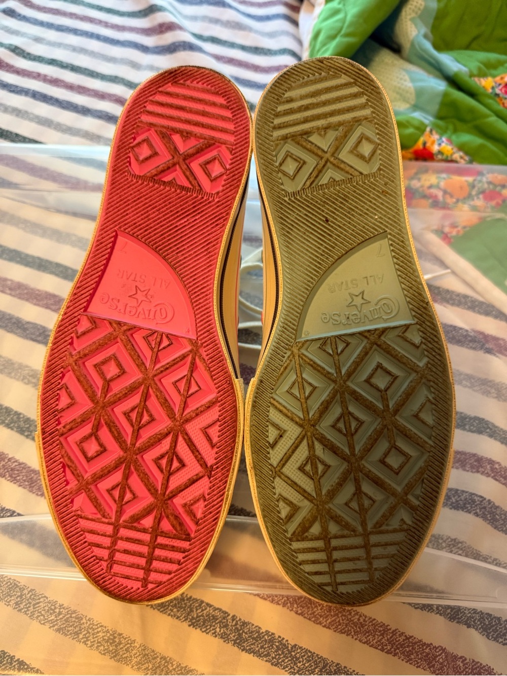 Converse - Picture 3 of 3